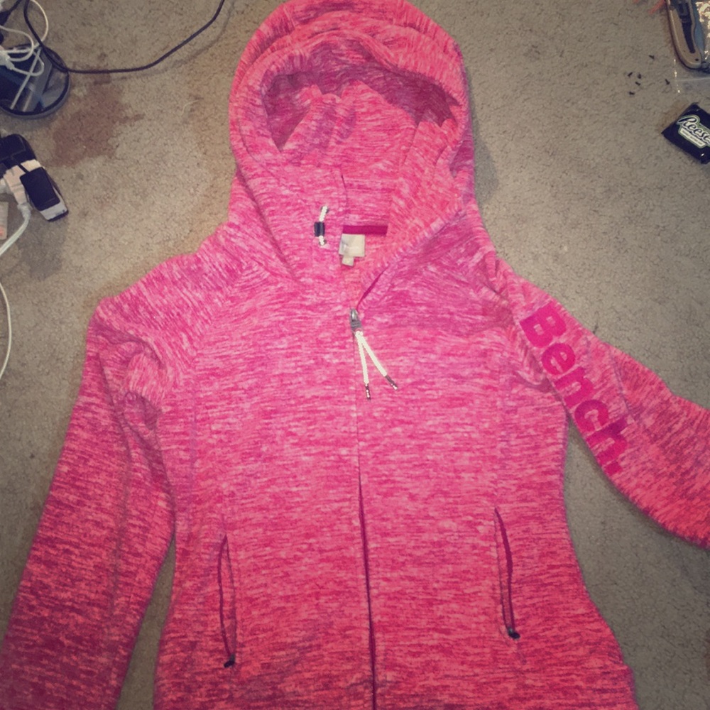 —-SOLD—-Bench Zipup Sweatshirt Fleece